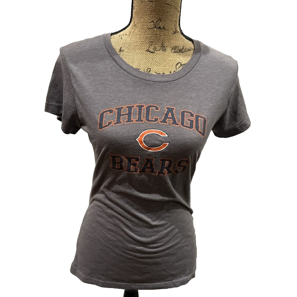 NFL Team T-Shirt Women Medium Brown Good Chicago Bears Football Regular Season